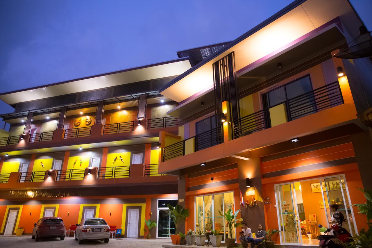 The Boat House Hotel Ranong Exterior photo